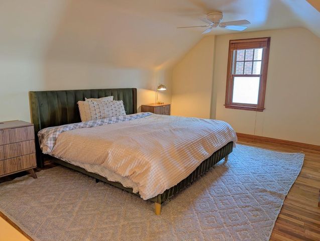 879 Grandon Avenue, Columbus, OH 43209