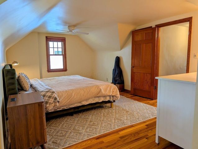 879 Grandon Avenue, Columbus, OH 43209