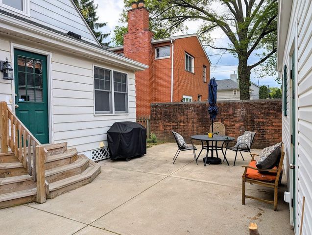 879 Grandon Avenue, Columbus, OH 43209