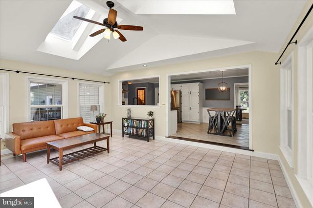 557 MAGNOLIA DR, Lititz, PA 17543