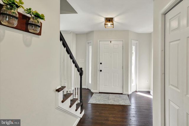 557 MAGNOLIA DR, Lititz, PA 17543