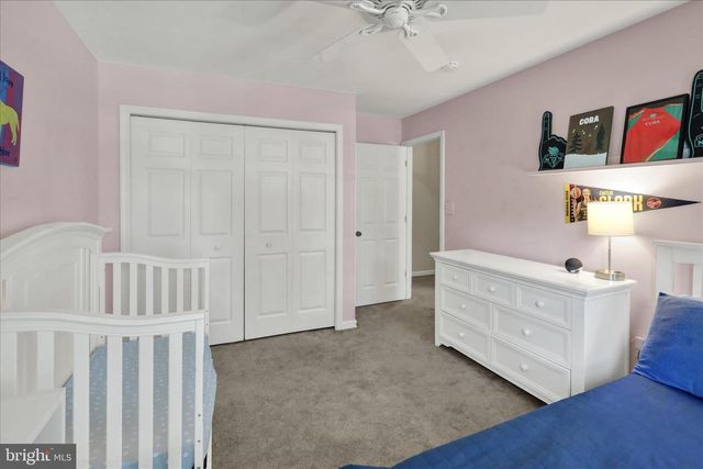 557 MAGNOLIA DR, Lititz, PA 17543
