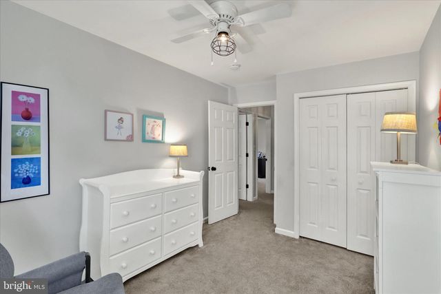 557 MAGNOLIA DR, Lititz, PA 17543