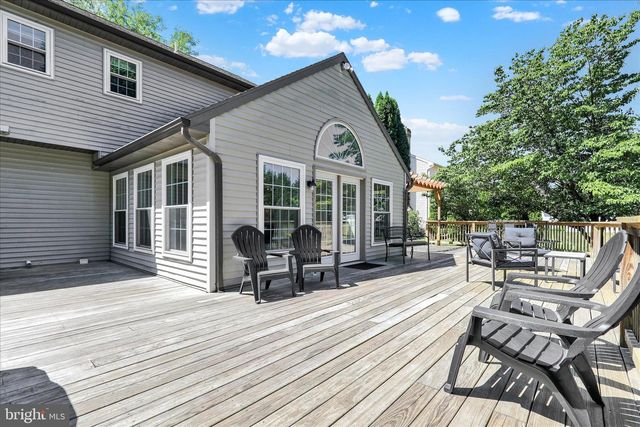 557 MAGNOLIA DR, Lititz, PA 17543