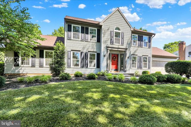 557 MAGNOLIA DR, Lititz, PA 17543