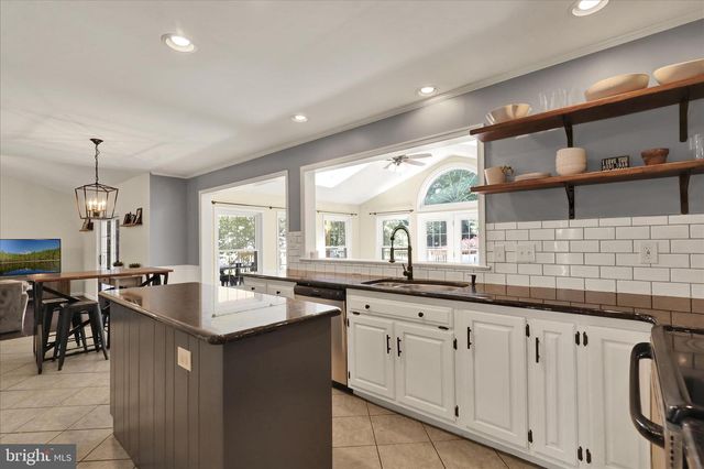 557 MAGNOLIA DR, Lititz, PA 17543
