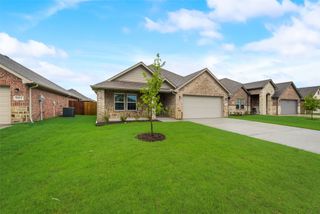 808 Hardaway Drive, Greenville, TX 75402