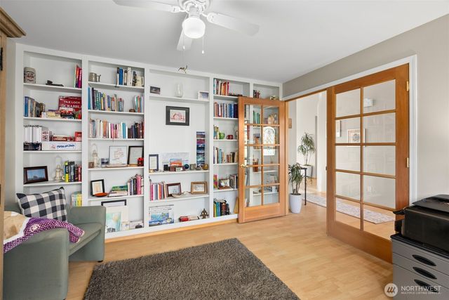 650 Medallion Place E, Port Orchard, WA 98366
