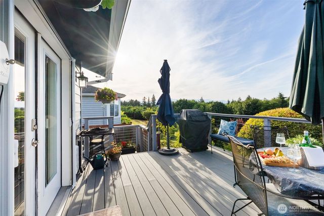 650 Medallion Place E, Port Orchard, WA 98366