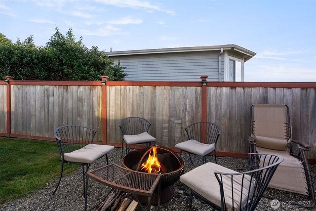 650 Medallion Place E, Port Orchard, WA 98366