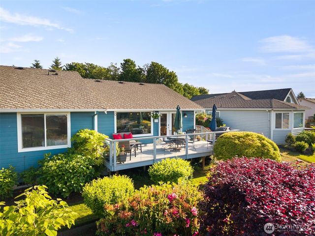 650 Medallion Place E, Port Orchard, WA 98366