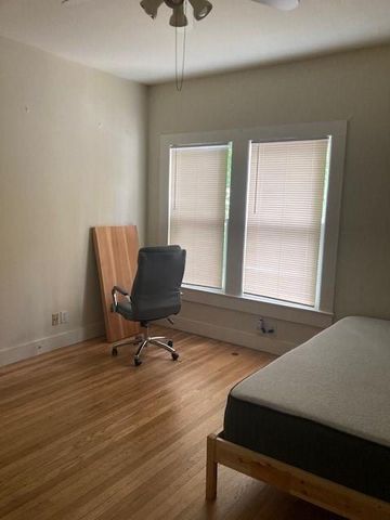 2710 Whitis Ave B, Austin, TX 78705