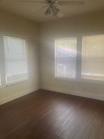 2710 Whitis Ave B, Austin, TX 78705