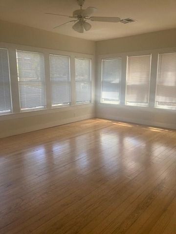 2710 Whitis Ave B, Austin, TX 78705
