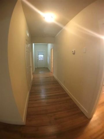 2710 Whitis Ave B, Austin, TX 78705