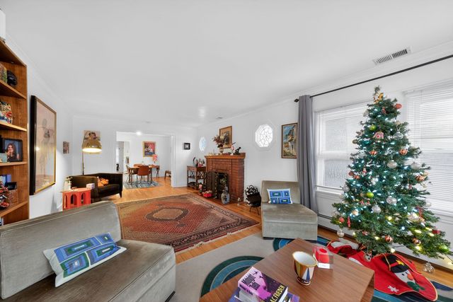 979 Vine Street, Winnetka, IL 60093