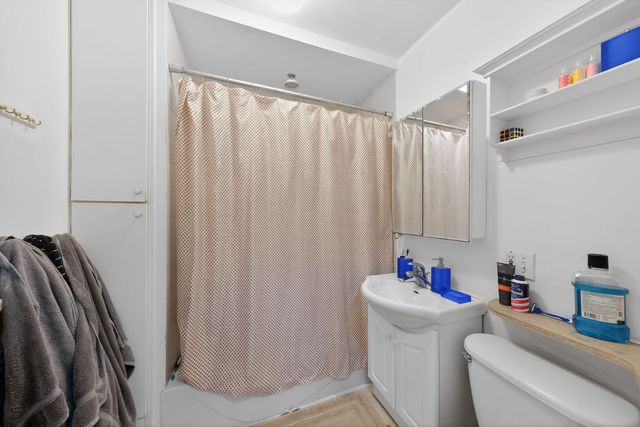 979 Vine Street, Winnetka, IL 60093