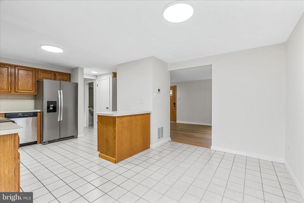 Image 12 of property listing at 7001 SLATE CT, Middletown, MD 21769