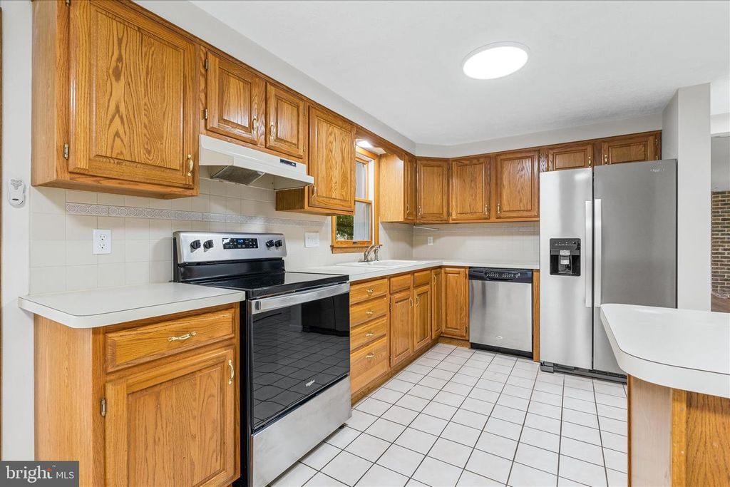 Image 15 of property listing at 7001 SLATE CT, Middletown, MD 21769