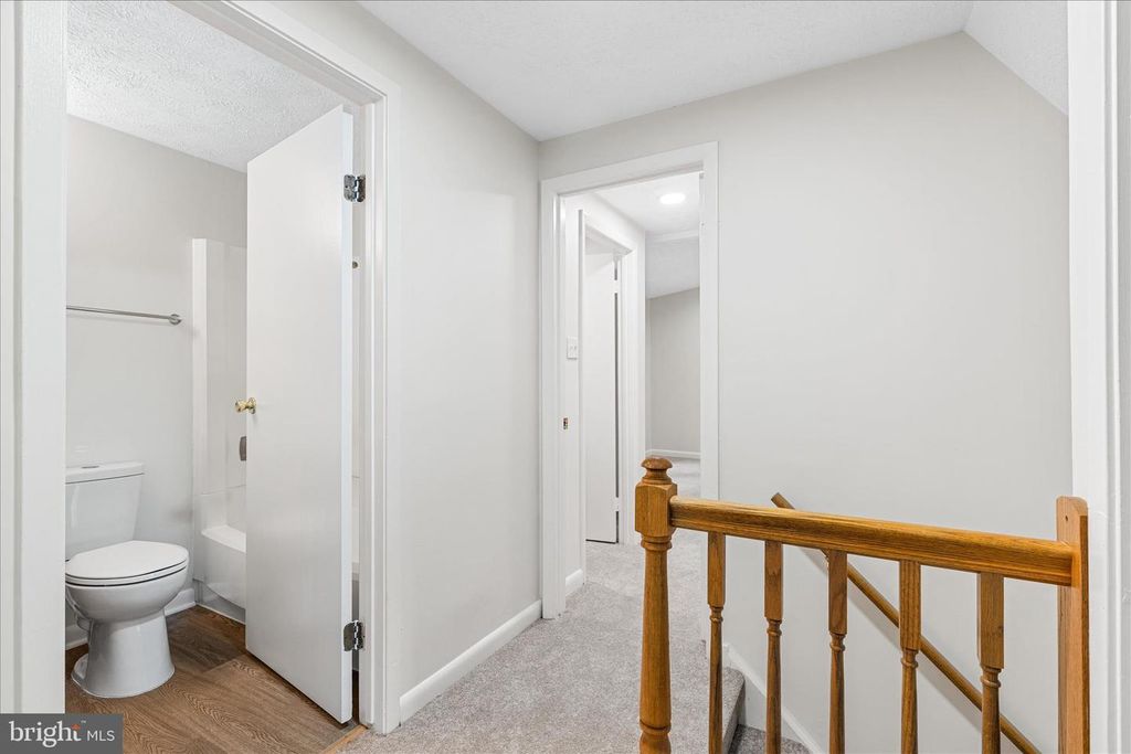 Image 27 of property listing at 7001 SLATE CT, Middletown, MD 21769