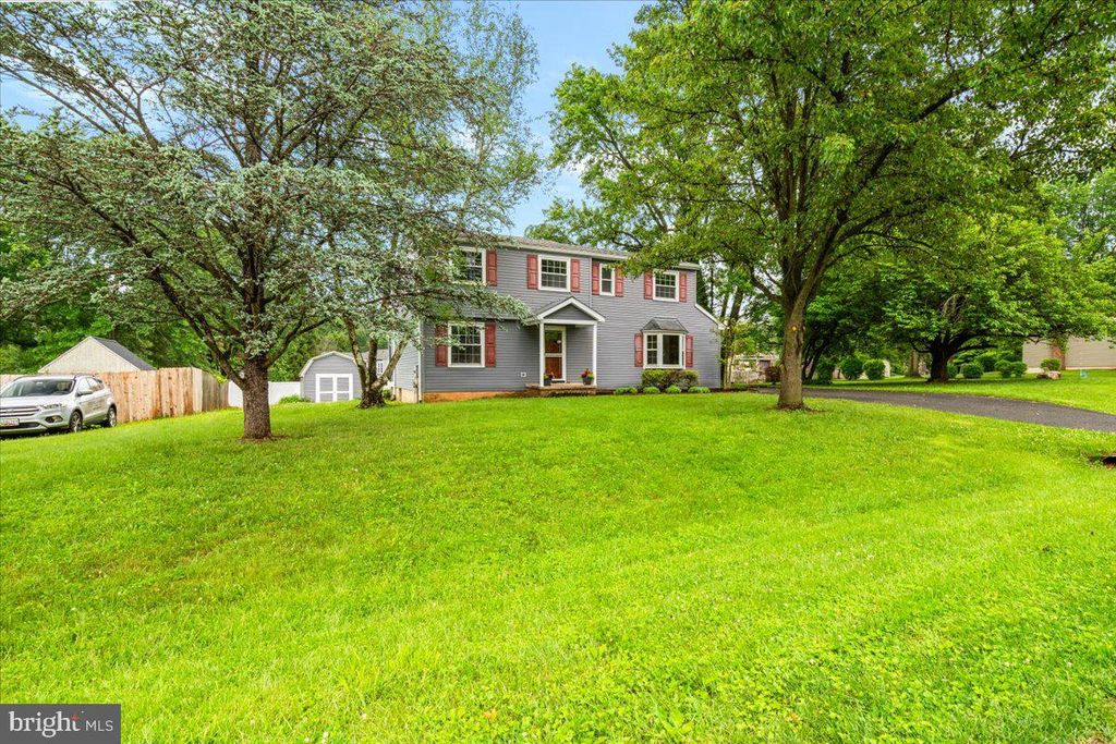 Image 3 of property listing at 7001 SLATE CT, Middletown, MD 21769