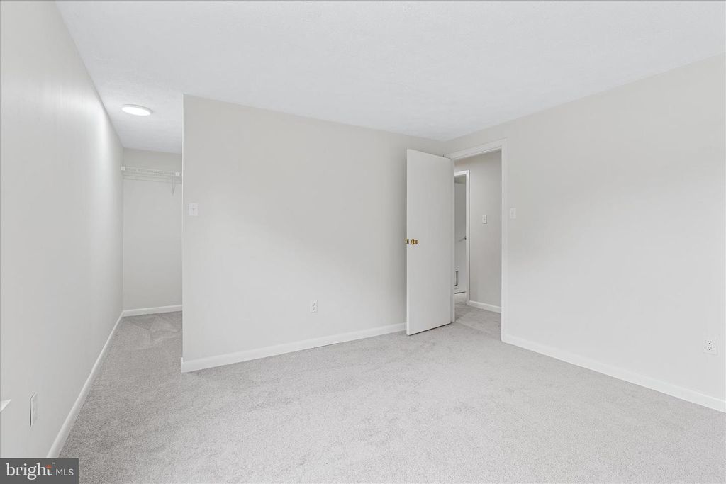 Image 39 of property listing at 7001 SLATE CT, Middletown, MD 21769