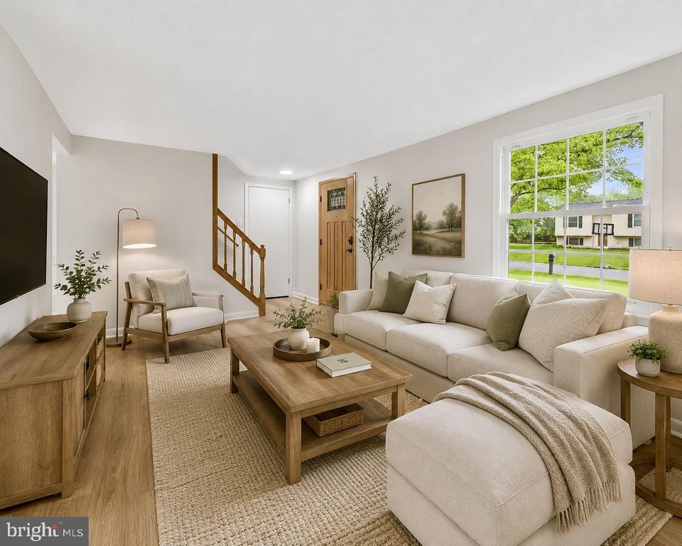 Image 4 of property listing at 7001 SLATE CT, Middletown, MD 21769