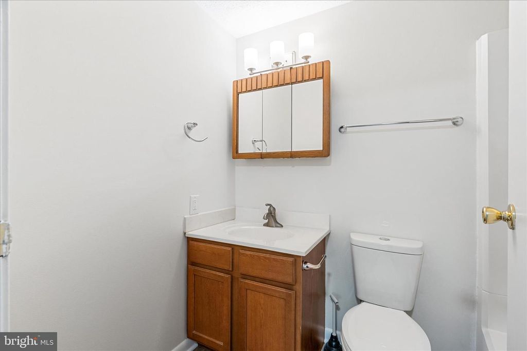 Image 42 of property listing at 7001 SLATE CT, Middletown, MD 21769