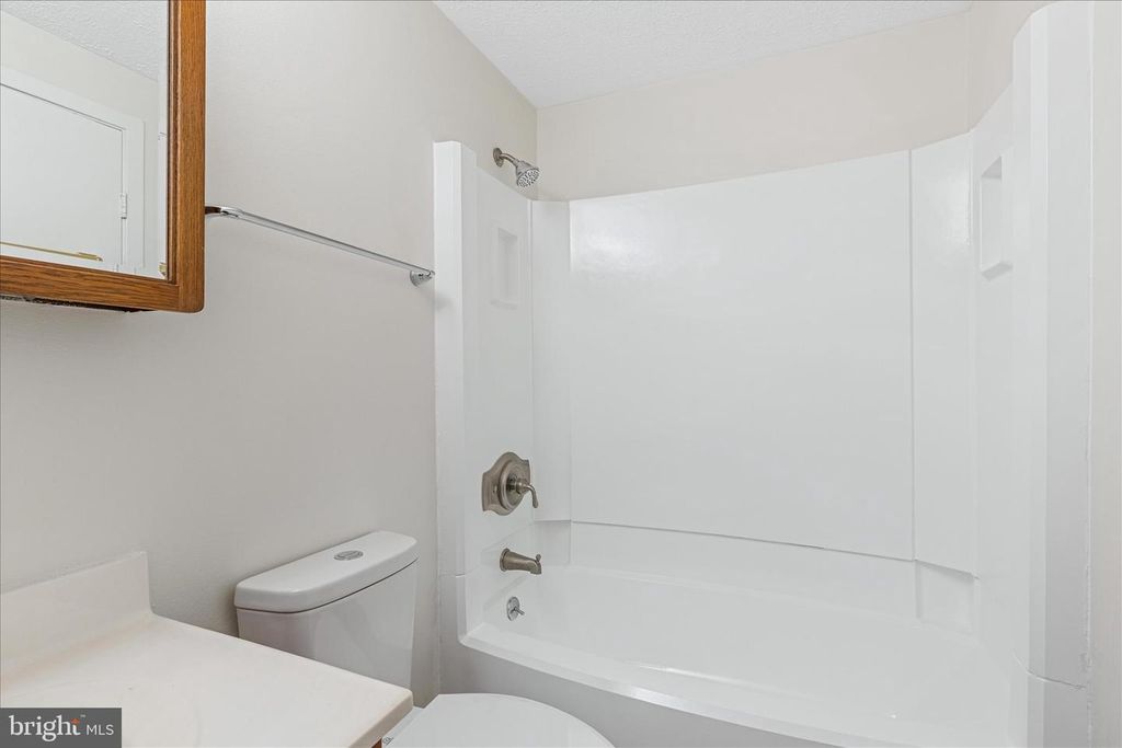 Image 44 of property listing at 7001 SLATE CT, Middletown, MD 21769