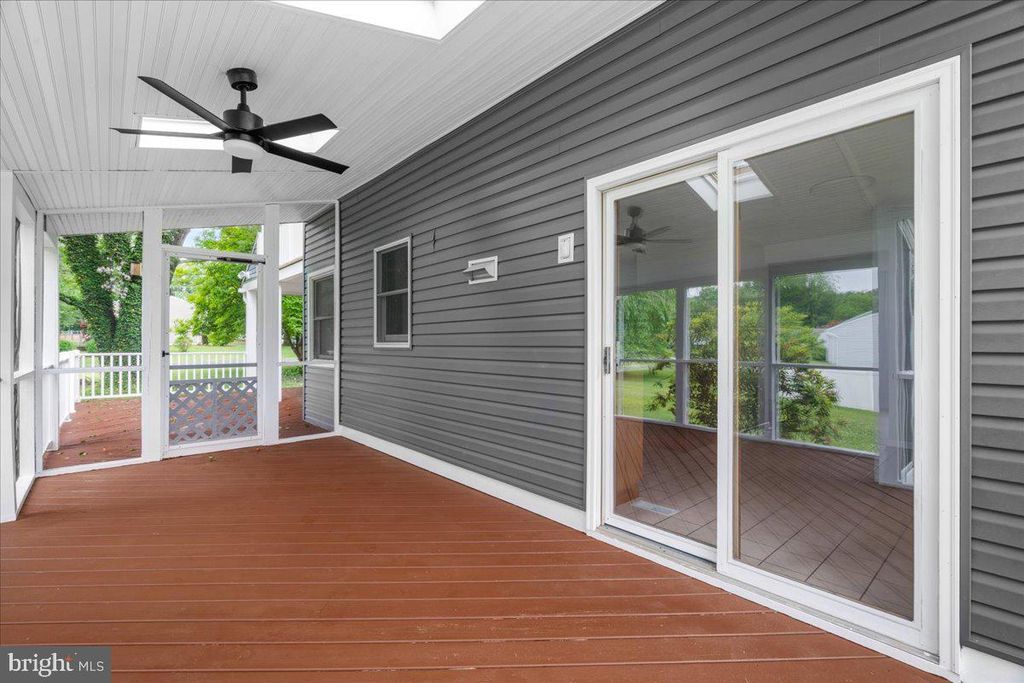 Image 51 of property listing at 7001 SLATE CT, Middletown, MD 21769