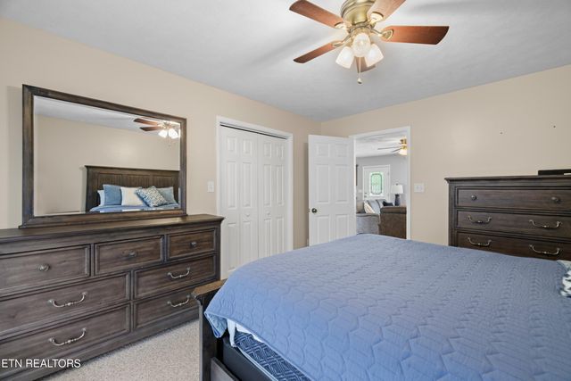 4705 E Hampton Blvd, Morristown, TN 37813