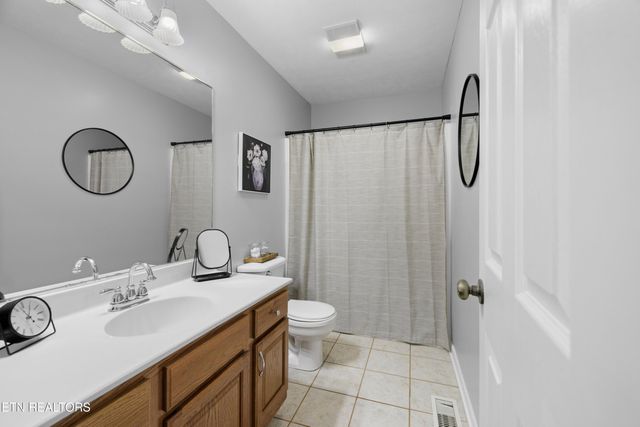 4705 E Hampton Blvd, Morristown, TN 37813