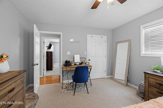 4705 E Hampton Blvd, Morristown, TN 37813