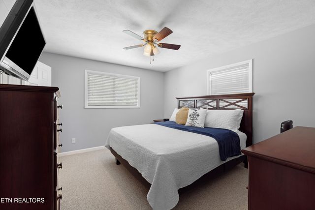 4705 E Hampton Blvd, Morristown, TN 37813