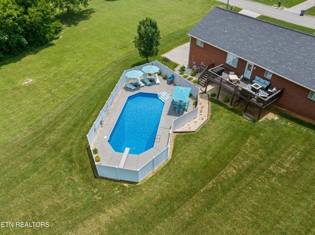 4705 E Hampton Blvd, Morristown, TN 37813