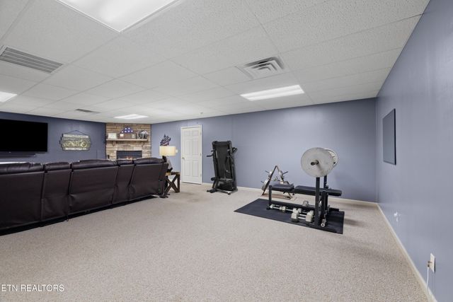 4705 E Hampton Blvd, Morristown, TN 37813