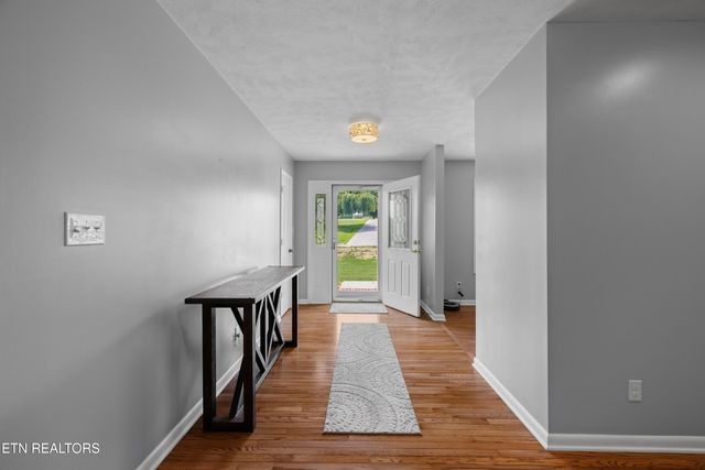 4705 E Hampton Blvd, Morristown, TN 37813