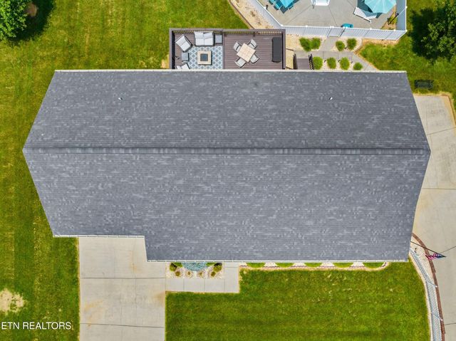 4705 E Hampton Blvd, Morristown, TN 37813