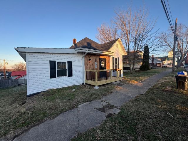 115 Woodward Avenue, Brooksville, KY 41004