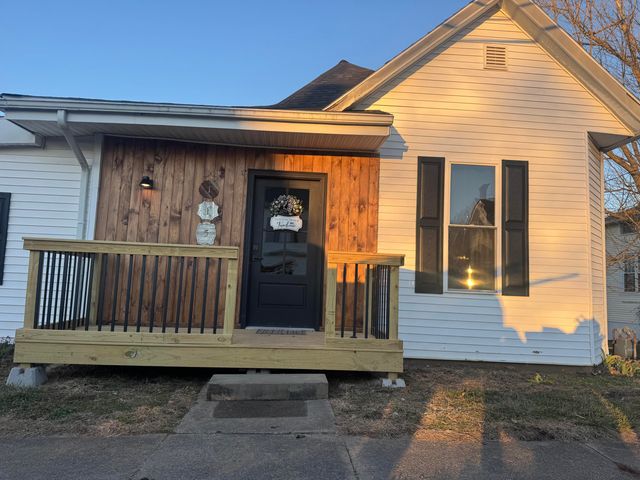 115 Woodward Avenue, Brooksville, KY 41004