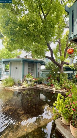 1036 Oak Grove Rd 105, Concord, CA 94518