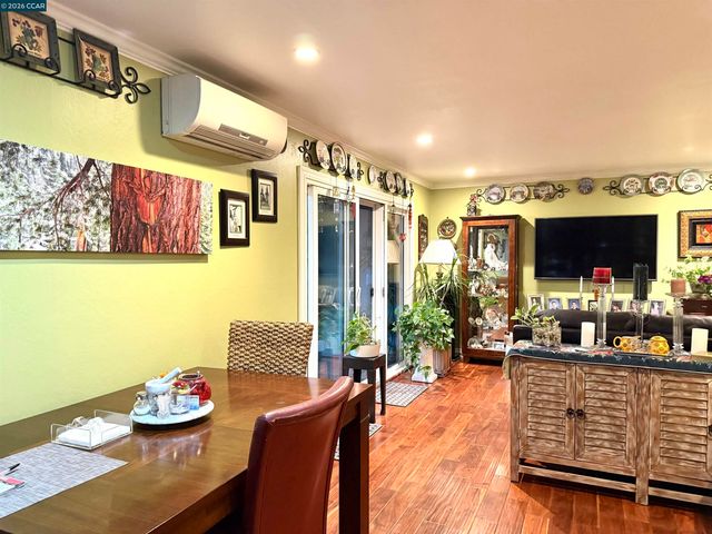 1036 Oak Grove Rd 105, Concord, CA 94518