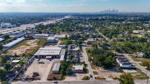 8814 Manus Street 5, Houston, TX 77093