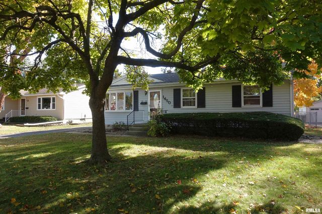 1450 BRIDGE Avenue, Galesburg, IL 61401