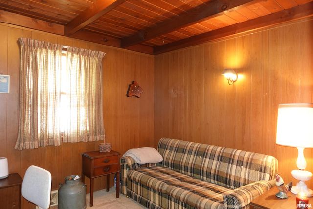 1450 BRIDGE Avenue, Galesburg, IL 61401