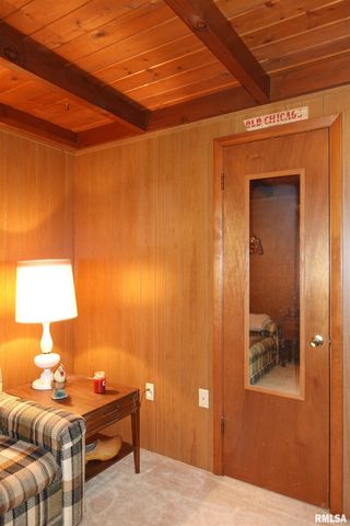 1450 BRIDGE Avenue, Galesburg, IL 61401