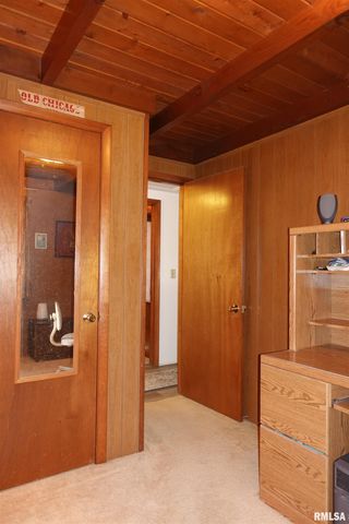 1450 BRIDGE Avenue, Galesburg, IL 61401