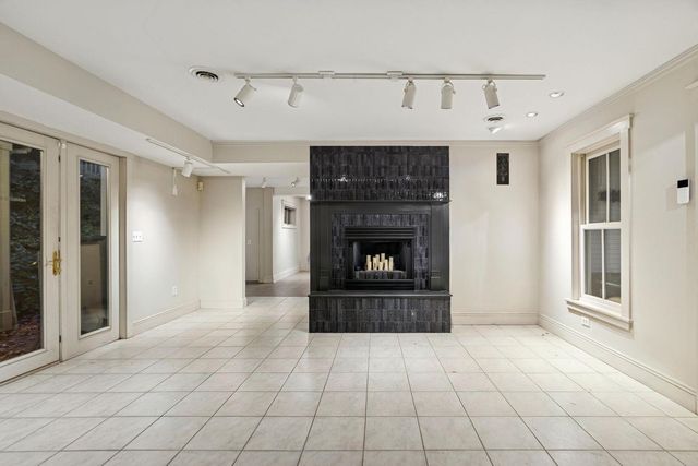 299 Mountain Road, Stowe, VT 05672