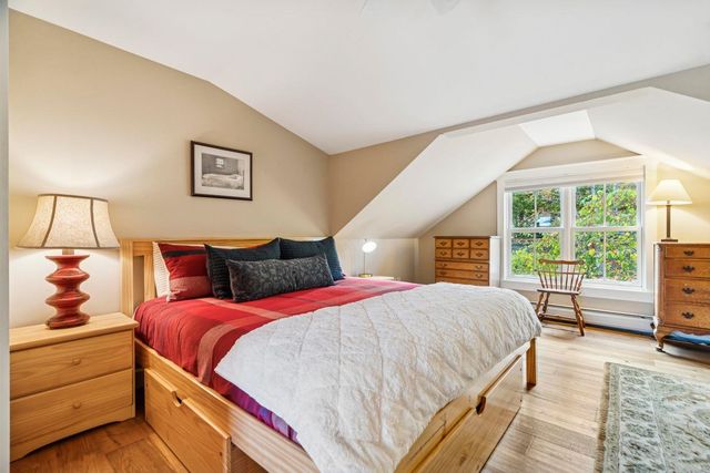 299 Mountain Road, Stowe, VT 05672