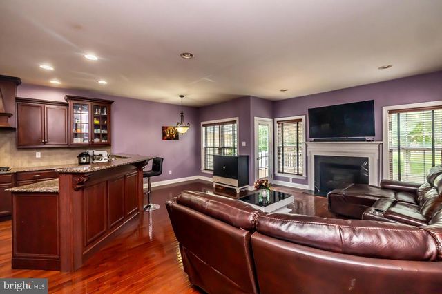 88 SAGEWOOD DR #186, Malvern, PA 19355